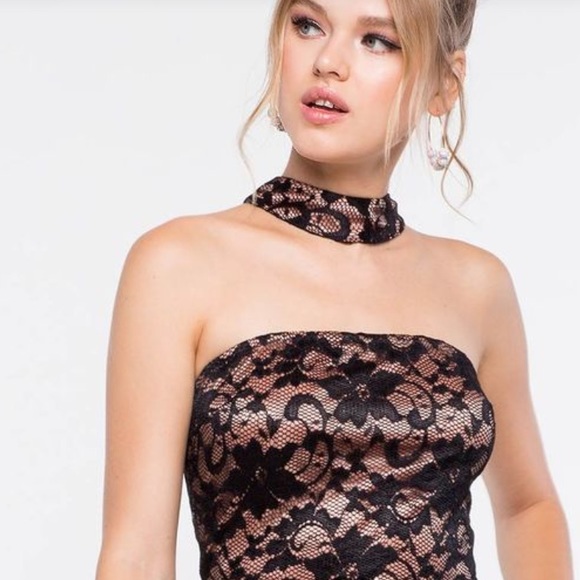 Lace up halter Dress - Picture 5 of 5